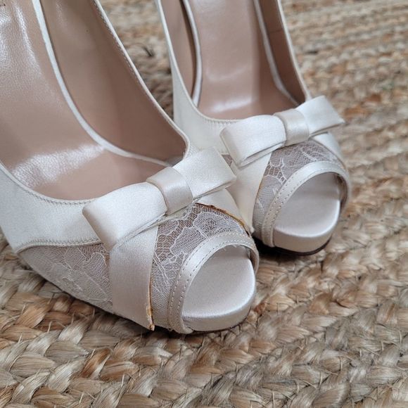 Valentino Ivory White Satin Lace Bow Platform Pump Open Toe Heels 41 - Picture 7 of 10